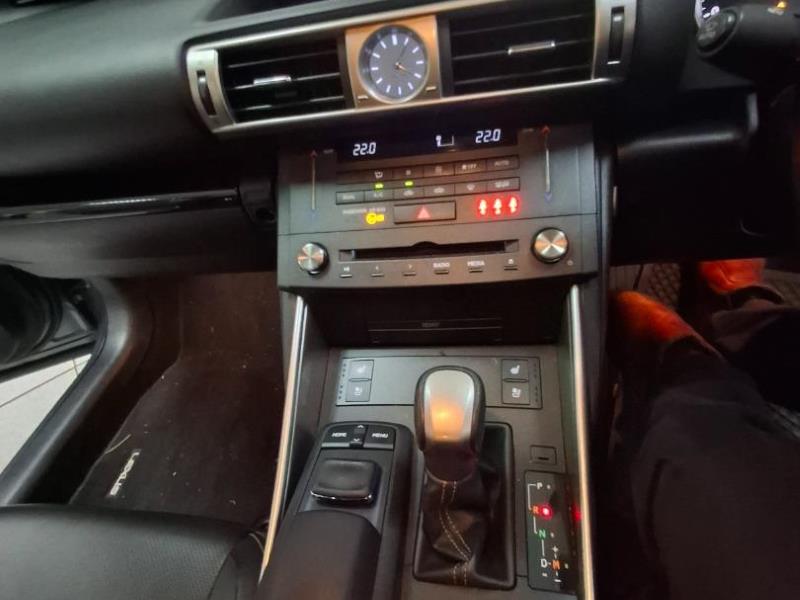 2016 Lexus IS 200t EX