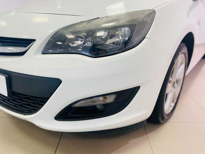 2015 Opel Astra
Hatch 1.4 Turbo Enjoy