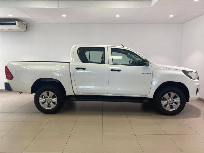 2019 Toyota Hilux
2.4GD-6 Double Cab 4x4 SRX