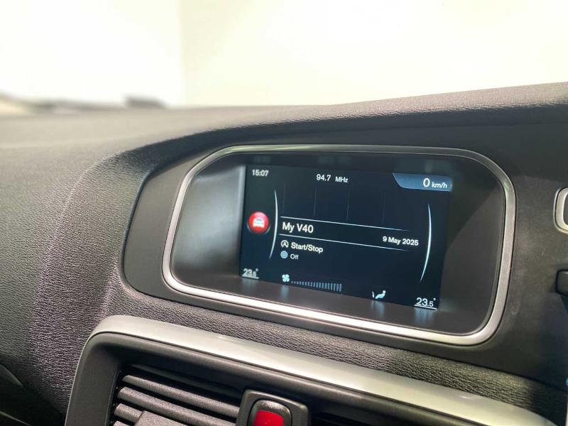 2016 Volvo V40 T3 Momentum
