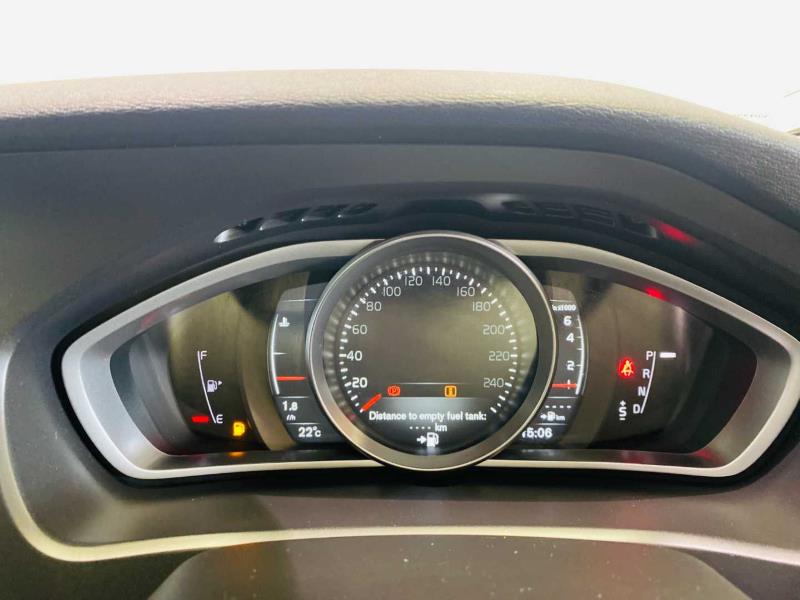 2016 Volvo V40 T3 Momentum