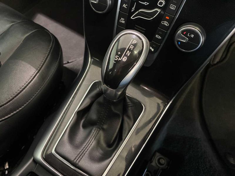 2016 Volvo V40 T3 Momentum