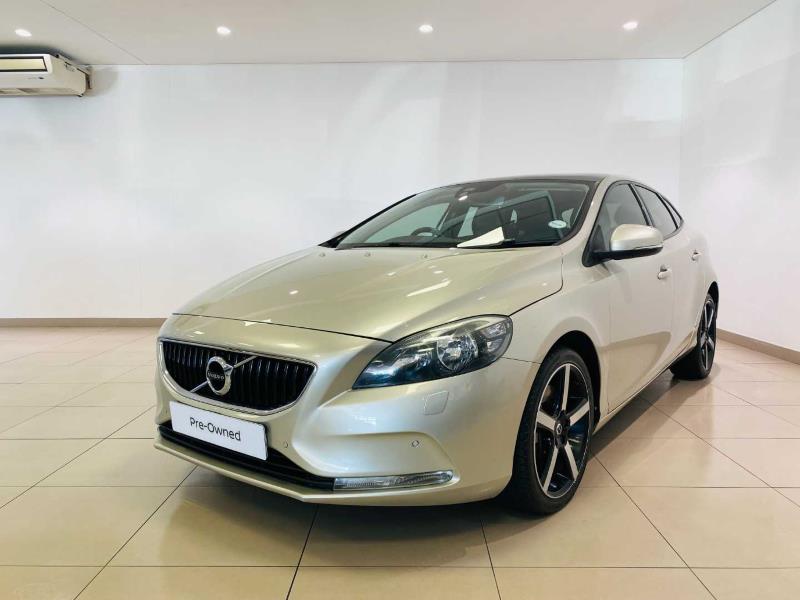 2016 Volvo V40 T3 Momentum