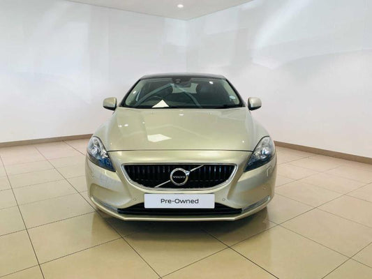 2016 Volvo V40 T3 Momentum