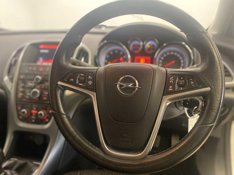 2015 Opel Astra
Hatch 1.4 Turbo Enjoy